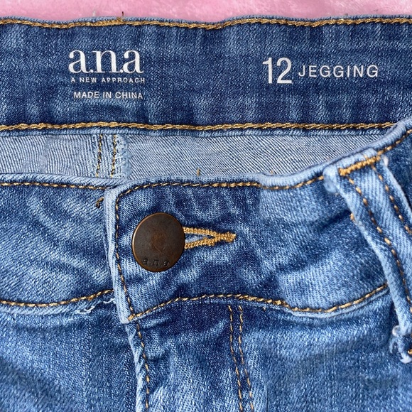 Ana Floral Embroidered Jegging Size 12 - Picture 4 of 5